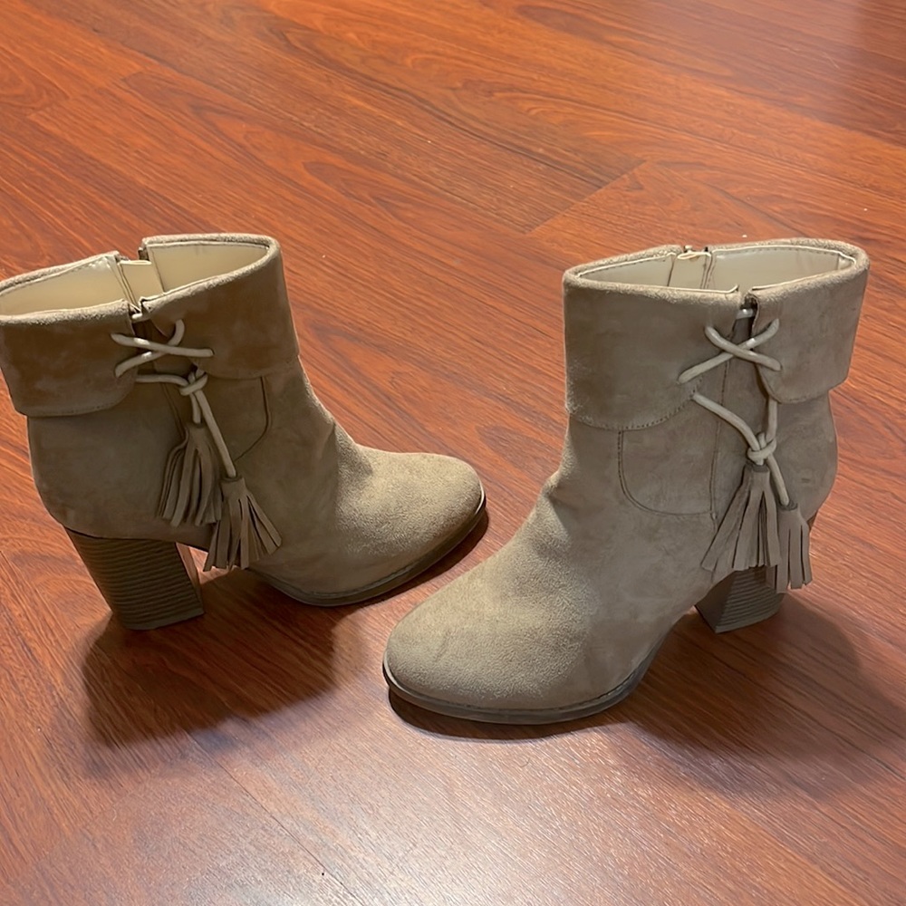M & L Suede Ankle Boots